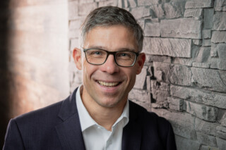 Tobias Strübing, Fachanwalt für Versicherungsrecht und Partner bei Wirth Rechtsanwälte
